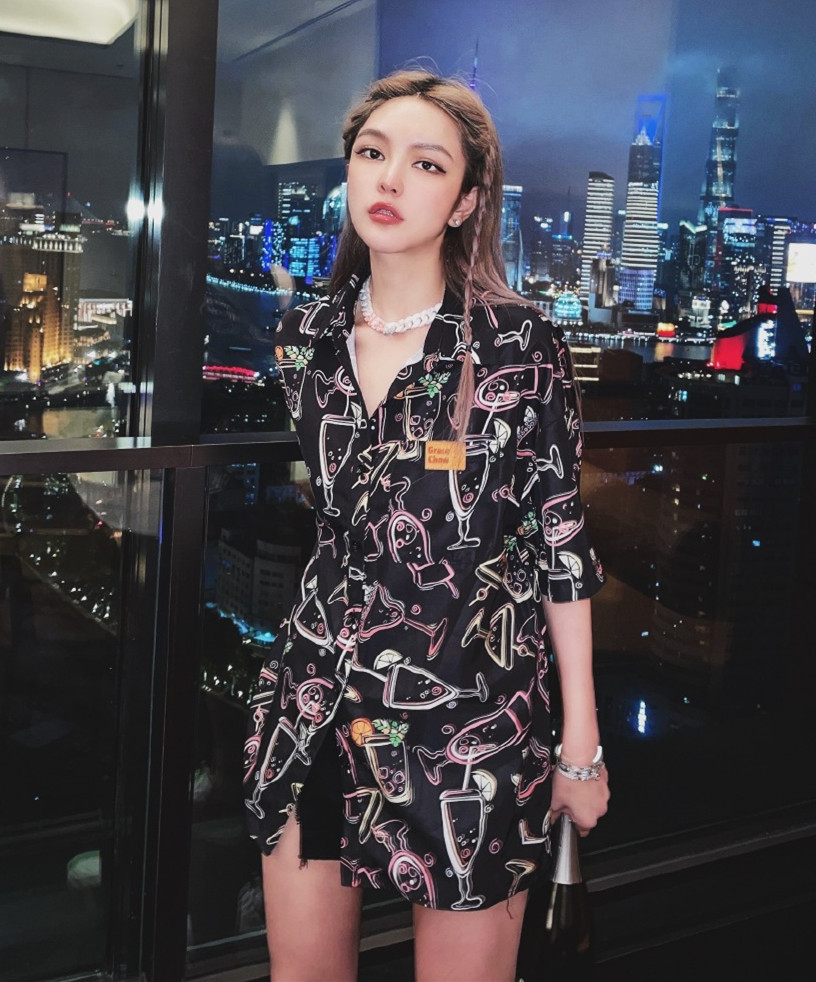 八只爪的猫|周扬青太懂打扮，个头不高总能穿出好比例，难怪能撩到富家公子哥