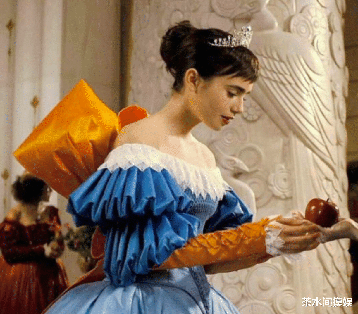 迪士尼|迪士尼成童话粉碎机？新公主选角又被骂，美女与野兽变魔兽争霸！