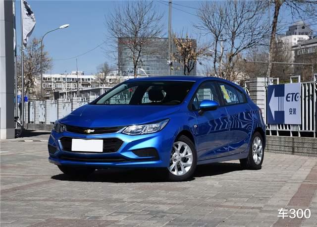 日产轩逸|车300：曾月销3万辆比卡罗拉还火，这辆“神车”最终却落寞停产！