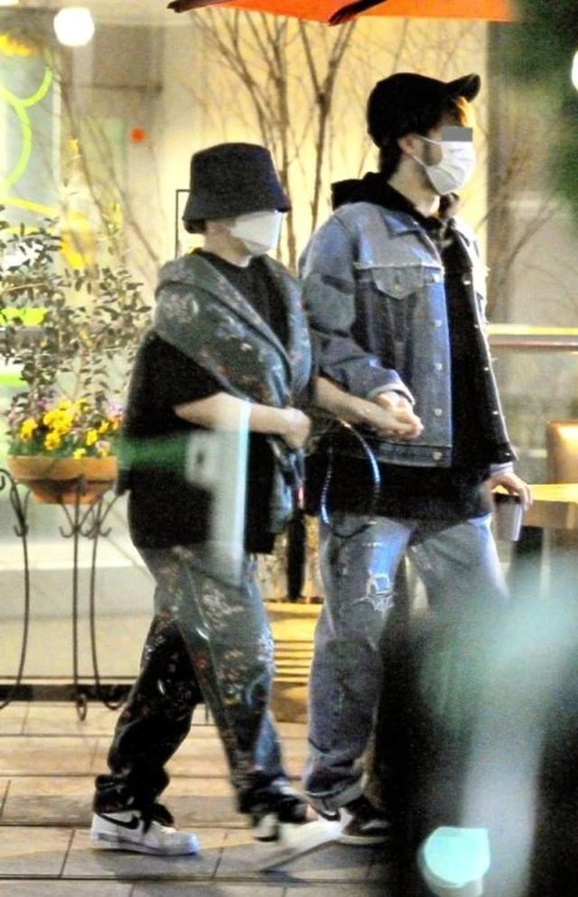 滨崎步|42岁滨崎步宣布诞二胎，产后两个月将办演唱会，孩子生父只有22岁