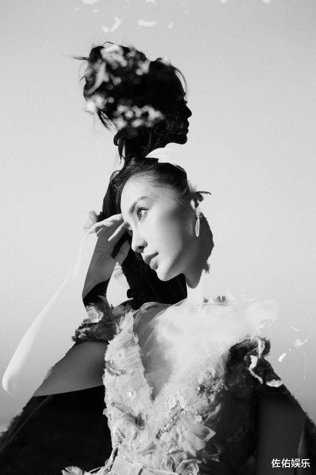 黄晓明|baby公开最新行程受期待，和黄晓明秀恩爱后越来越有女人味