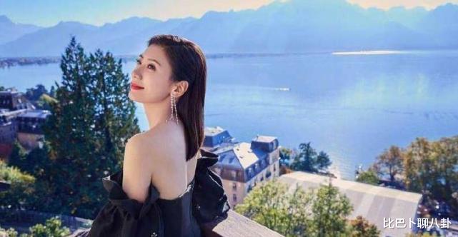 刘嘉玲|同穿“滑肩”礼服，为何刘嘉玲贾静雯完全不同？生过孩子就是不一样