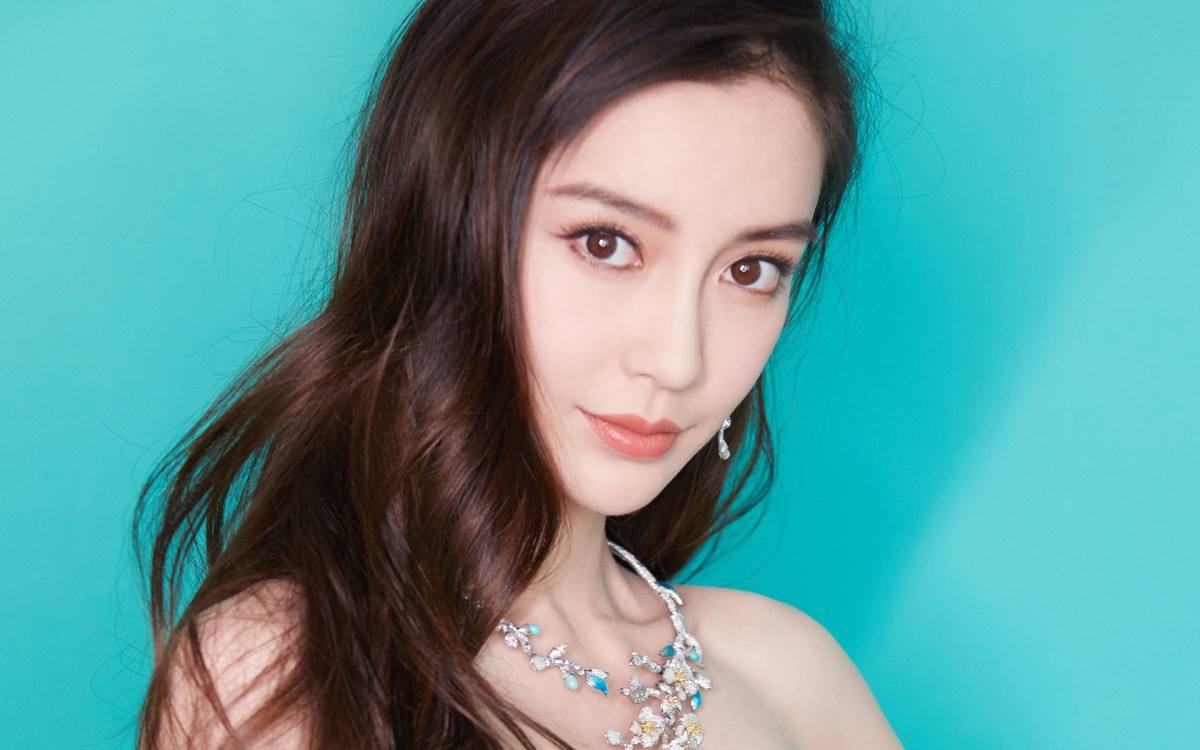Angelababy|杨颖又要在剧组养胎？她哪怕是再傻，也不会往一个坑里跳两次吧