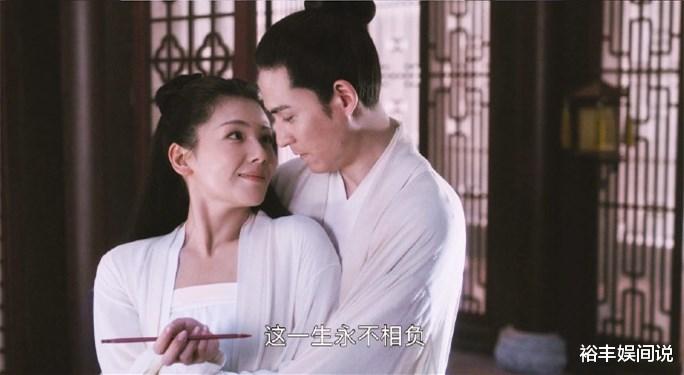 周渝民|周渝民亲自陪4岁女儿上学，穿红色套裙超显可爱，一年学费近90万