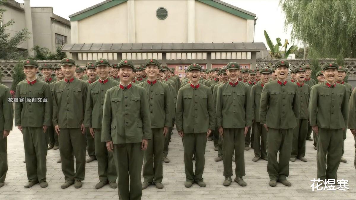 顾一野|《王牌部队》顾一野的“战斗英雄”与高粱的“一等功”有何不同？