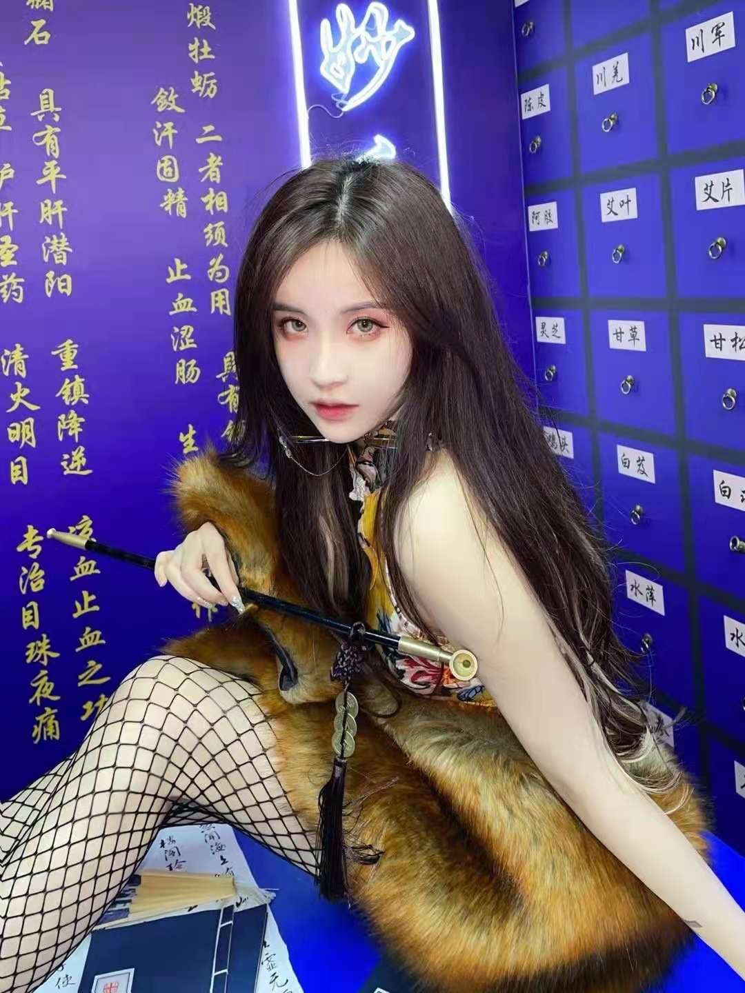 杨清柠|昔日渔网少女杨清柠,已变成治愈系少女!CSGO一哥直言她现在更美