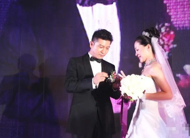 汤唯|拒绝汤唯求婚,靠娱乐圈“卖笑”20年混成影帝:我这一生,让大家见笑了!