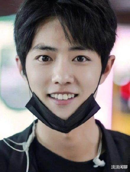 理想之城|告别过去, 放眼未来! 肖战将迎全新开始! 广告语道出粉丝心声!