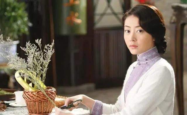 刘诗诗|19岁出道，与男友相恋7年却被抛弃，今成百亿阔太，一家四口幸福