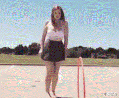 |搞笑GIF：100万一次，100万两次，好的后面大哥出500万，成交咣当...