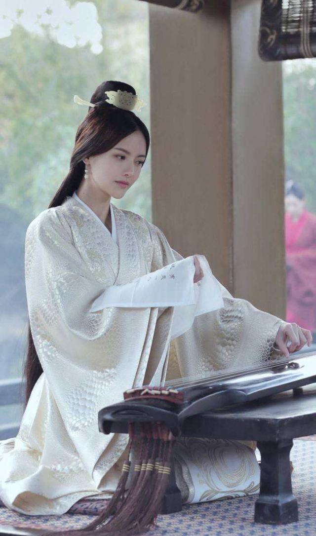 金瀚|金瀚：一天3上热搜，曾跟赵丽颖亲密拍戏，遇情感危机或影响事业