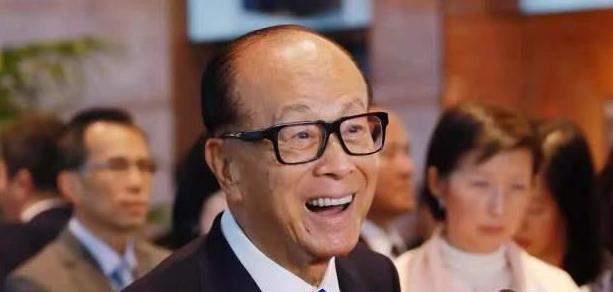 育妈计|李嘉诚再卖中国资产，这次又套现了21亿，8年来已累计套现1178亿