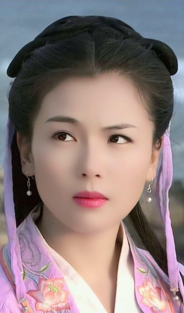 欢乐颂|《欢乐颂》“五美”古装秀，蒋欣垫底、杨紫清冷，她却为古装而生