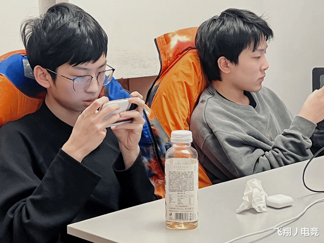 张大仙|继最受欢迎主播后，张大仙再迎新身份，官方这波给足了面子
