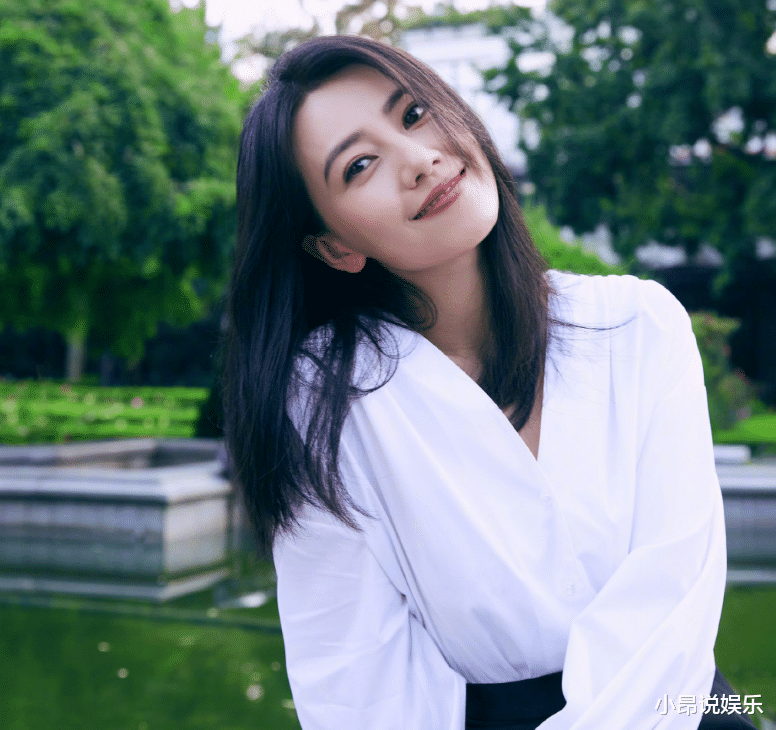 王祖贤|高圆圆复出剧官宣，曾与赵又廷片场撒狗粮，演40岁职业女性颠覆大