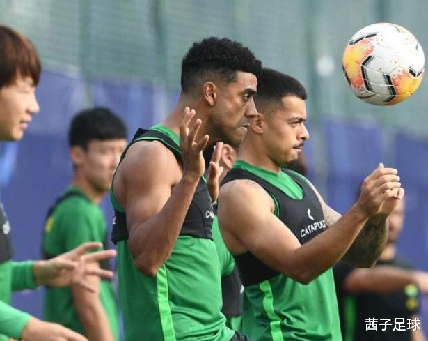 中國(guó)足球|中國(guó)足球悲哀！記者爆料：國(guó)家隊(duì)“懇求”4名歸化能遵守諾言