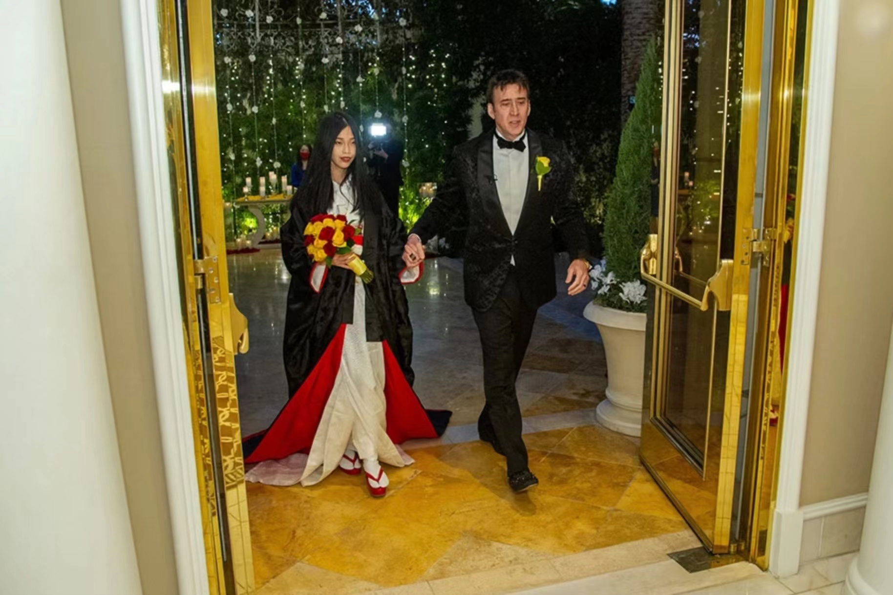 韩雪|58岁尼古拉斯凯奇官宣当爹，27岁娇妻已怀孕，将迎来第三个宝宝