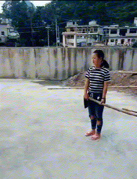 春夏穿搭 “再好的发型也无法拯救颜值的差距！”太扎心了