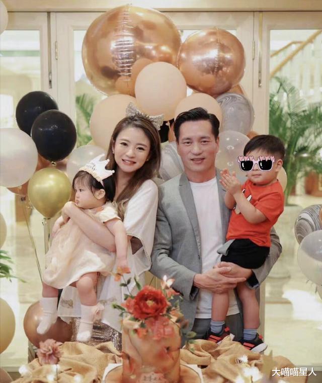 大S|大S靠“抢”来的爱情终将不长久，她远远不及安以轩的“聪慧”