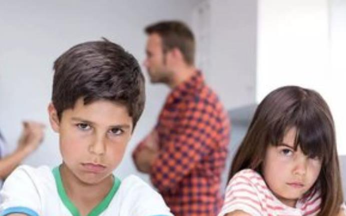 小雪妈妈育儿|中国式父母带娃太累？那是你不懂这“4种懒”，越懒娃越优秀