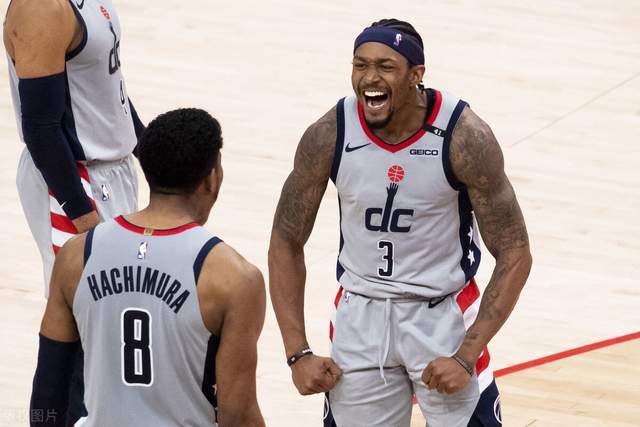 湖人队|押宝四巨头！湖人目标逐渐清晰，四大引援方案出炉，助詹眉再争冠