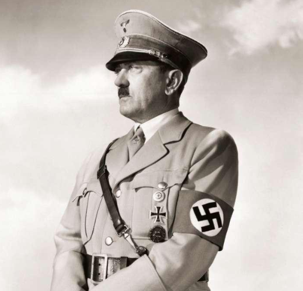 希特勒|世界上的4大“战争狂徒”，希特勒只能屈居第四，第一你不得不服