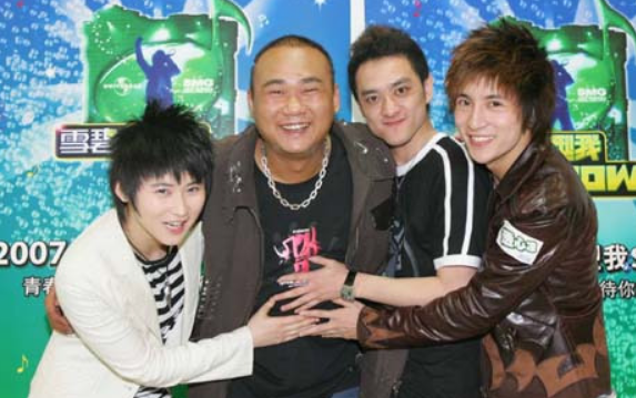 赵英俊|赵英俊没告诉妈妈自己患病，薛之谦曾劝他留下个孩子，自己替他养