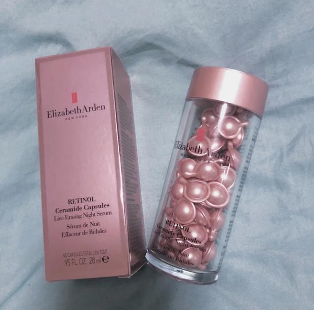 雅顿 这些精华液都是镇店之宝，有效提亮肤色淡斑祛黄，均匀亮白肤色