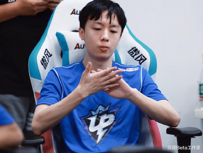 lpl|2大职业选手暂别LPL！SMLZ没找到战队，被迫休息！小草包下放LDL