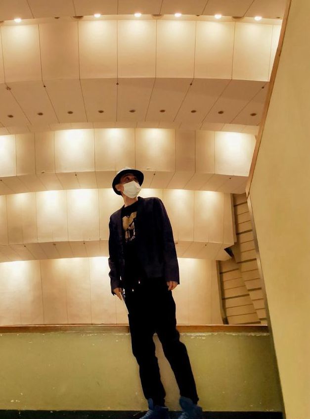 赵英俊|众星回复赵英俊遗言：岳云鹏泪流不止，文章韩寒罗永浩哀伤送别