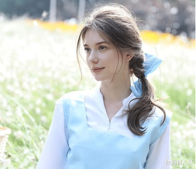 浙江大学|浙大出现“混血校花”，颜值的天花板来了，气质拿捏的死死的