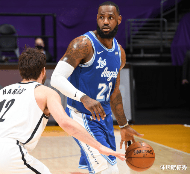 勒布朗·詹姆斯|1個人打，4個人看！德安東尼笑而不語，詹姆斯這打法，我太熟悉了