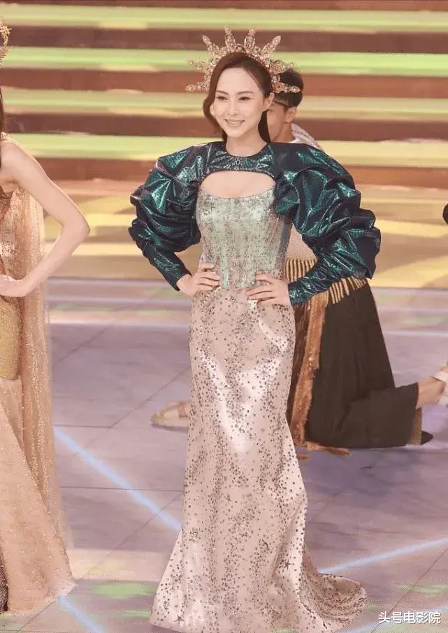甄嬛传|今年港姐美啊，张学友夸真人更美！22岁冠军是混血，母亲选美亚军