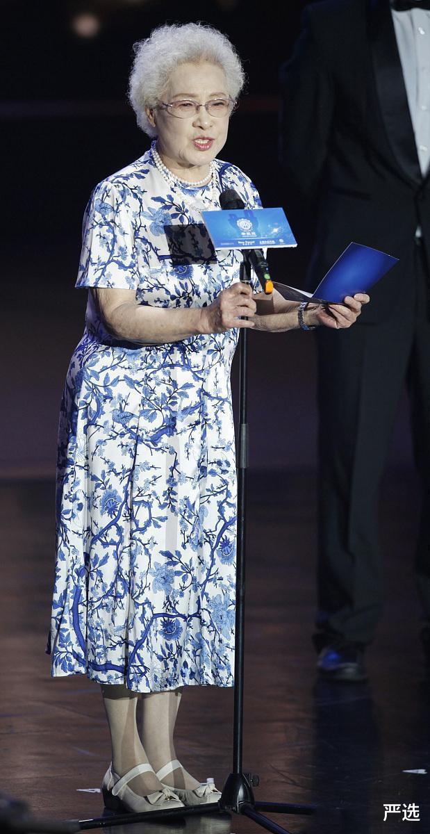 血糖|98岁秦怡美到了骨子里,身体素质不输年轻人:坚持3个动作你也行