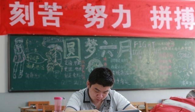 阳光语言矫正说|高考400分左右的考生，不妨选择这3大专业，让你未来“钱”途似锦