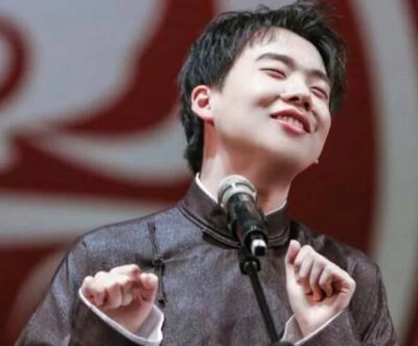 郑爽|柳岩：你应该叫阿姨，听到郭麒麟下一秒的回应，柳岩都慌了