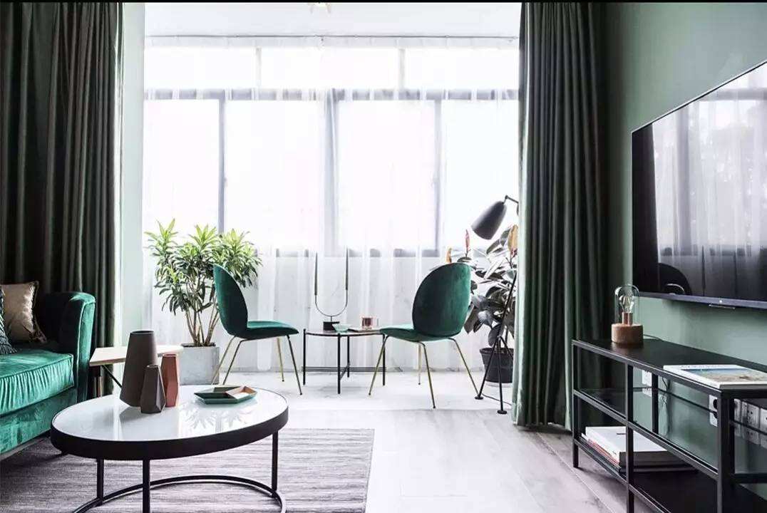 镜头|卧室带阳台好还是客厅带阳台好？越来越多的人都搞不清楚！