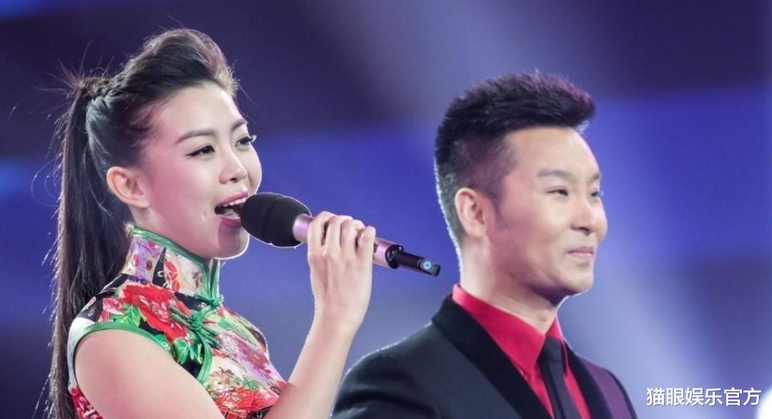 刘和刚|刘和刚晒儿子近照,两人长相像复制粘贴,因工作愧疚错过孩子成长