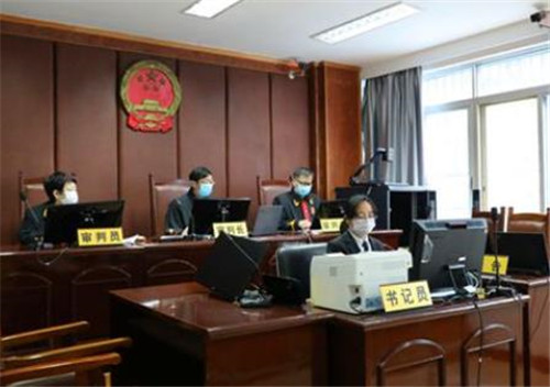 杭州男子公开女同事私密照后跳楼,家属索赔75万,法院怎么判的?