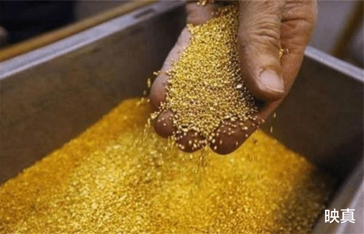 疯狂|为了提取黄金，他煮沸了5000升尿液，意外获得了造福人类的新物质