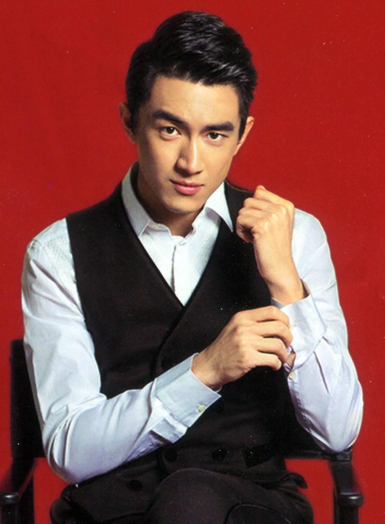 陈伟霆|八教主说八卦｜小爆料：陈伟霆、吴宣仪、林更新