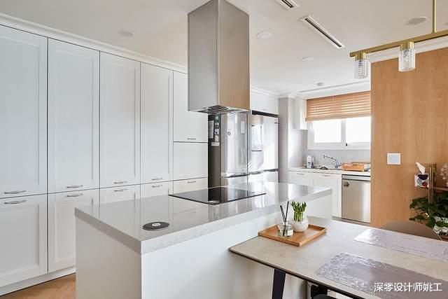 |为儿子结婚，老两口重装114㎡，在配色上下功夫，前后像换了套房