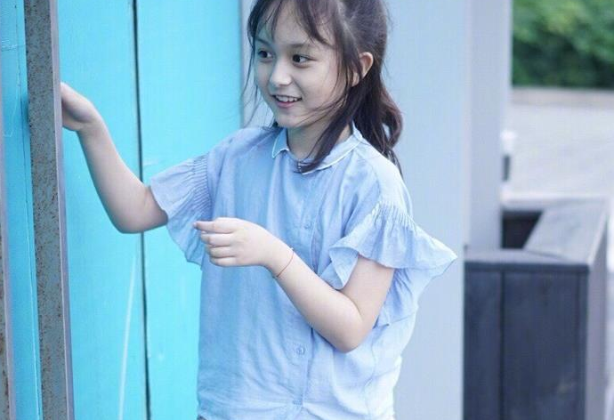 刘楚恬|刘楚恬2岁出道年入百万，长相甜美“被禁止整容”，11岁颜值依旧
