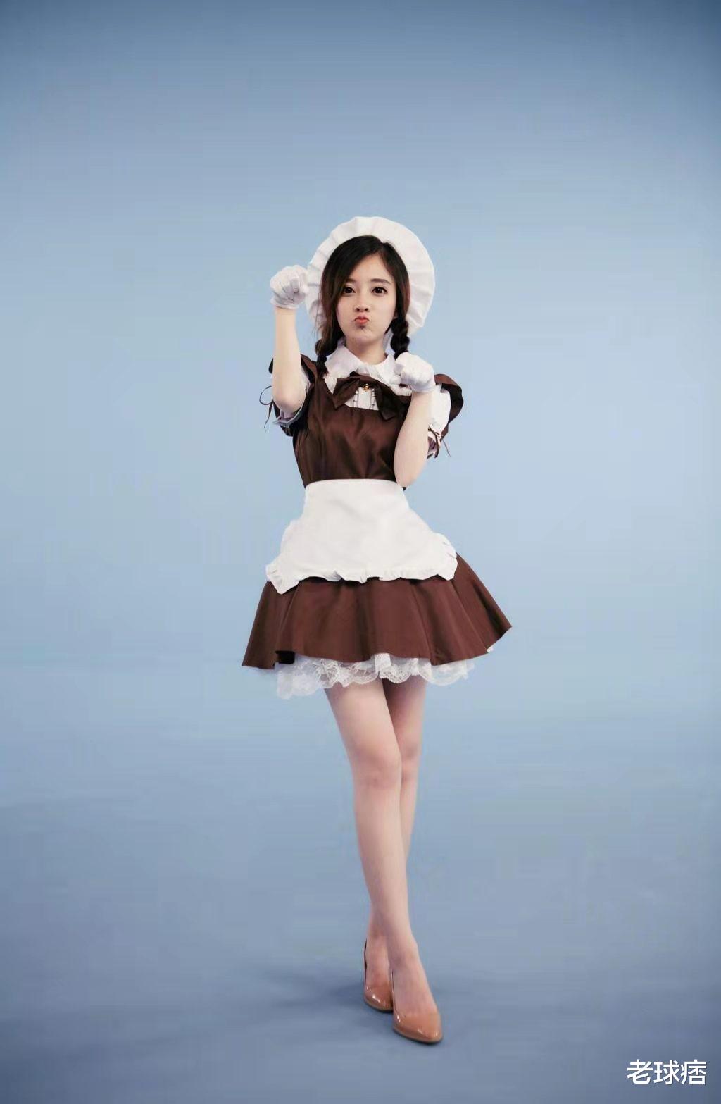 冯提莫|冯提莫曾在综艺中坦言未来规划，主持歌手都想涉猎，已一步步实现