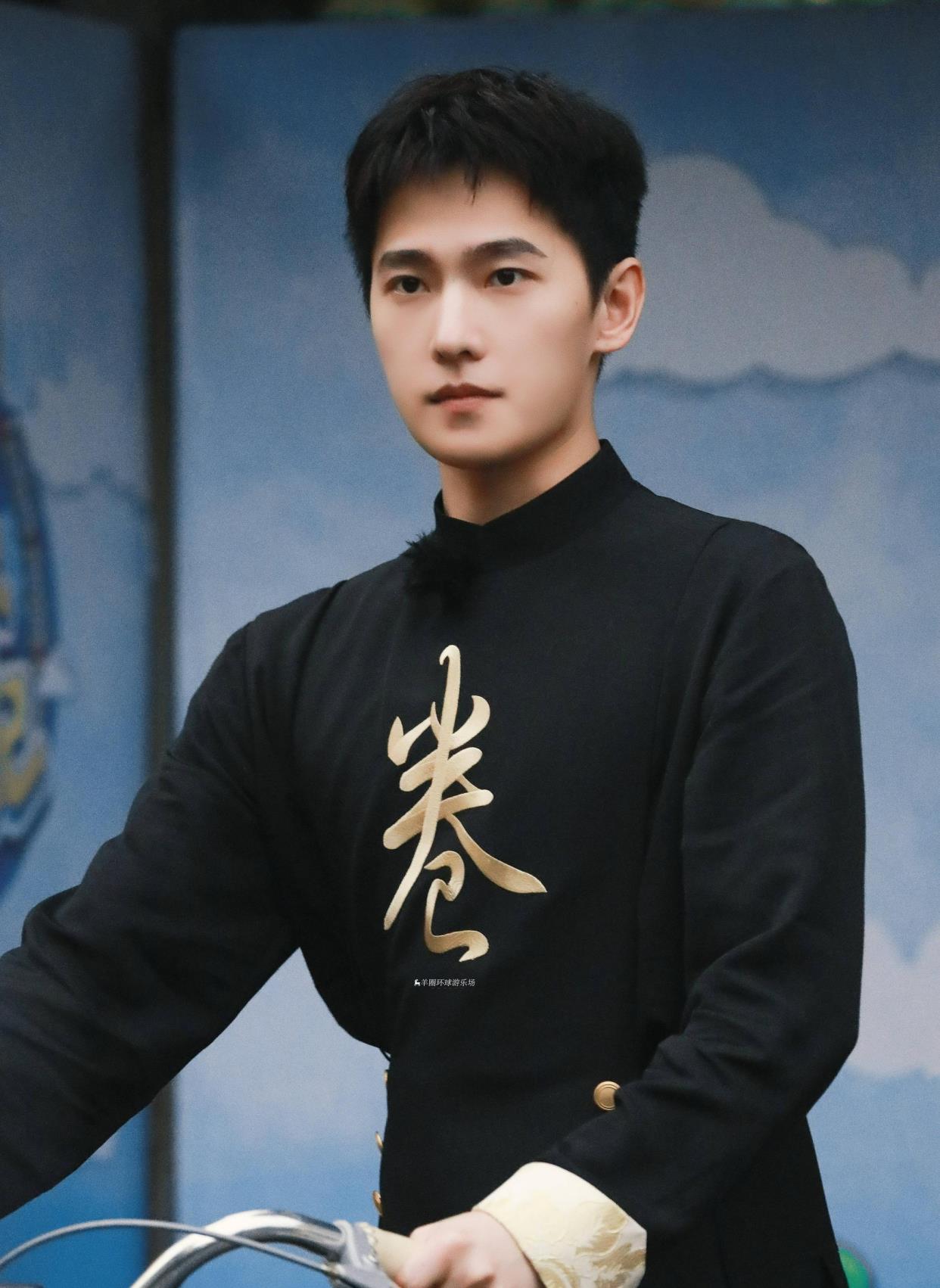 直男|明星八卦：王一博，杨洋，虞书欣，黄景瑜，马嘉祺，刘雨昕，林允