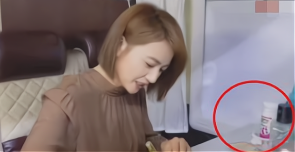 高圆圆|42岁高圆圆疑似怀2胎，拿病历在妇幼医院，网友：希望这次是真的