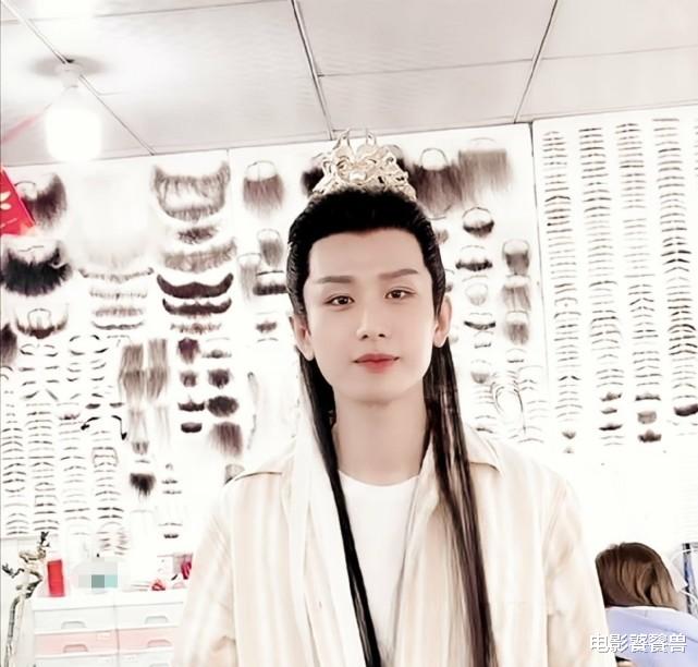 成毅|成毅首曝新剧定妆照，造型太仙气，新晋顶流与景甜合作真幸运