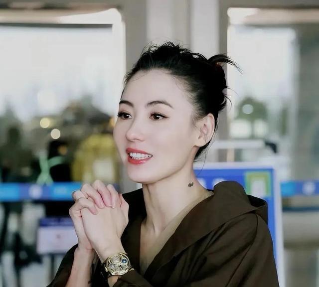 张柏芝|有种遗传叫张柏芝的小儿子，颜值比两个哥哥高，越看越觉得眼熟