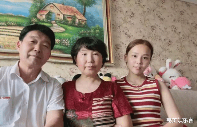 林更新|惨无人道！熊磊为了摆拍，用手扯姚策耳朵，后者躺病床上无力反抗