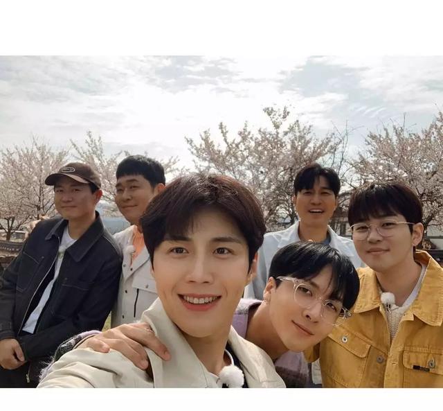 两天一夜|《两天一夜》获演艺大赏,得奖感言提及金宣虎却遭整段剪辑!